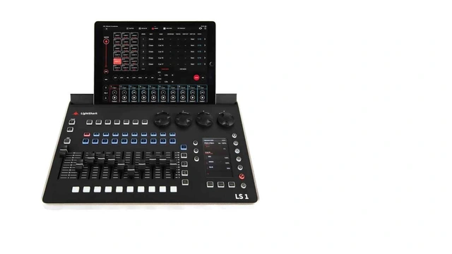 Lightshark - LS1 DMX console 8 UIN, web browser, Multitouch UI 